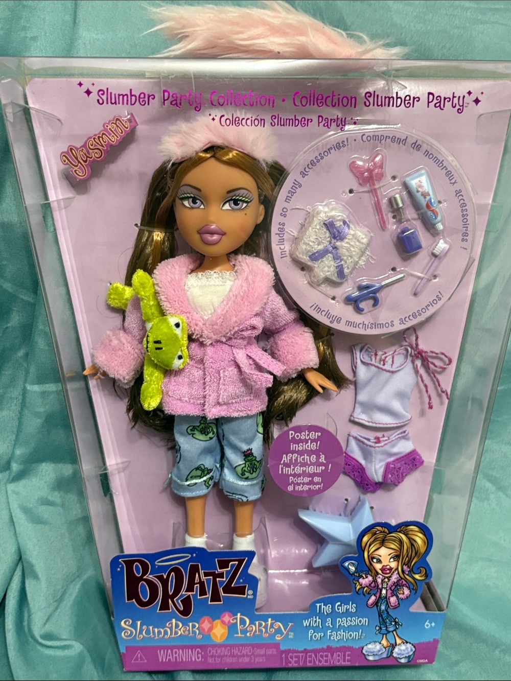 Bratz Slumber Party Yasmin Doll in Pink Robe